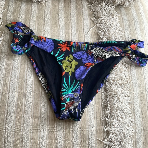 OndadeMar jungle print string bikini - Picture 4 of 6